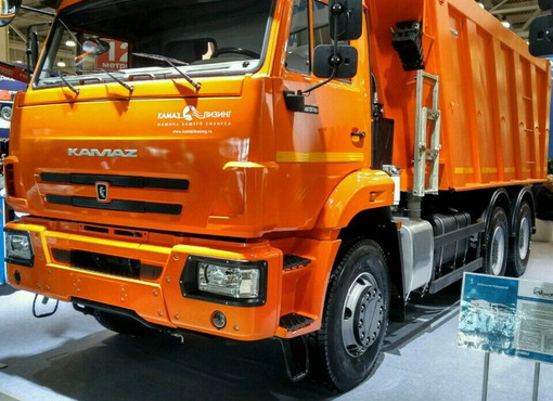 Самосвал КАМАЗ-6520