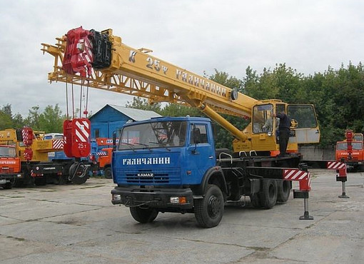 Автокран КС-55713-1В