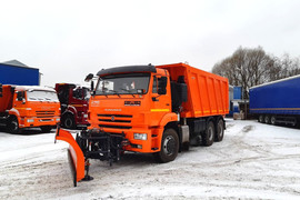 Комбинированная дорожная машина МКДУ-3 на базе КАМАЗ-6520