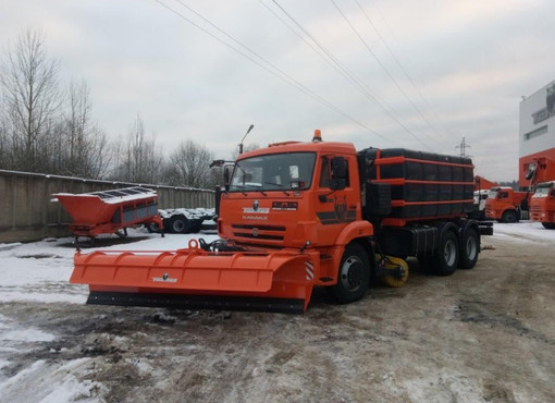 Комбинированная дорожная машина МКДУ-1 на базе КАМАЗ-65115