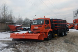 Комбинированная дорожная машина МКДУ-1 на базе КАМАЗ-65115