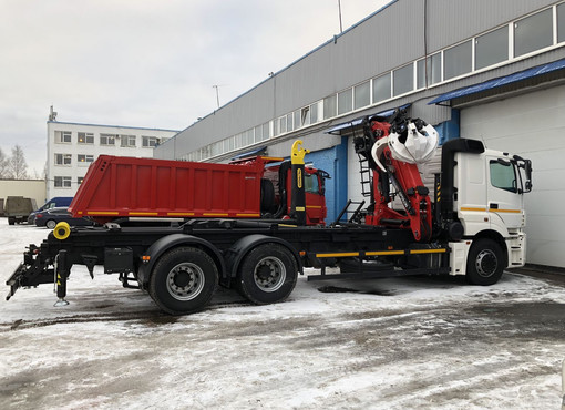 КАМАЗ-65207 с ГМУ и крюковым погрузчиком