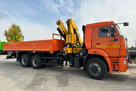 Бортовой КМУ XCMG SQZ200 на шасси КАМАЗ-6520